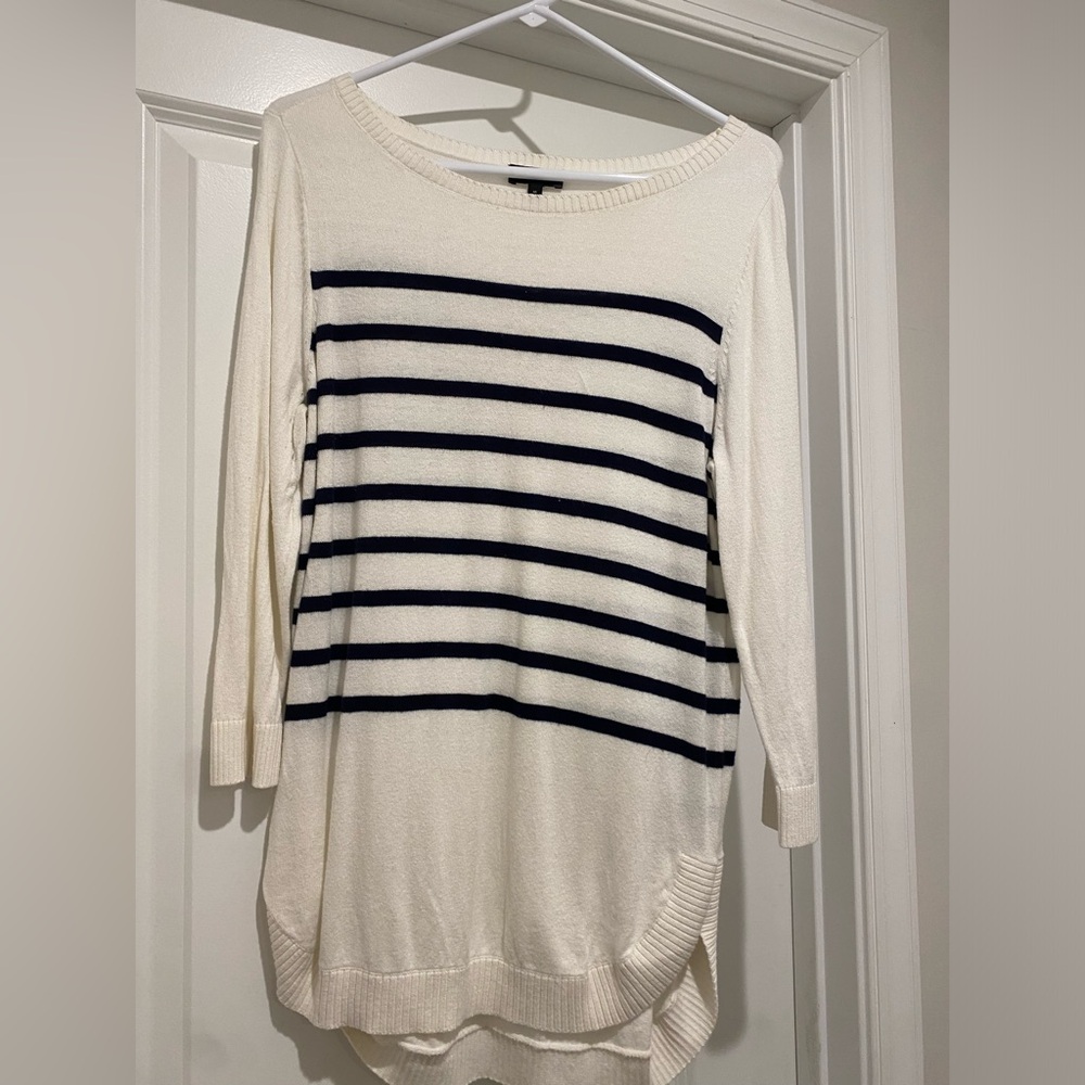 The Limited Tunic Sweater- NWOT